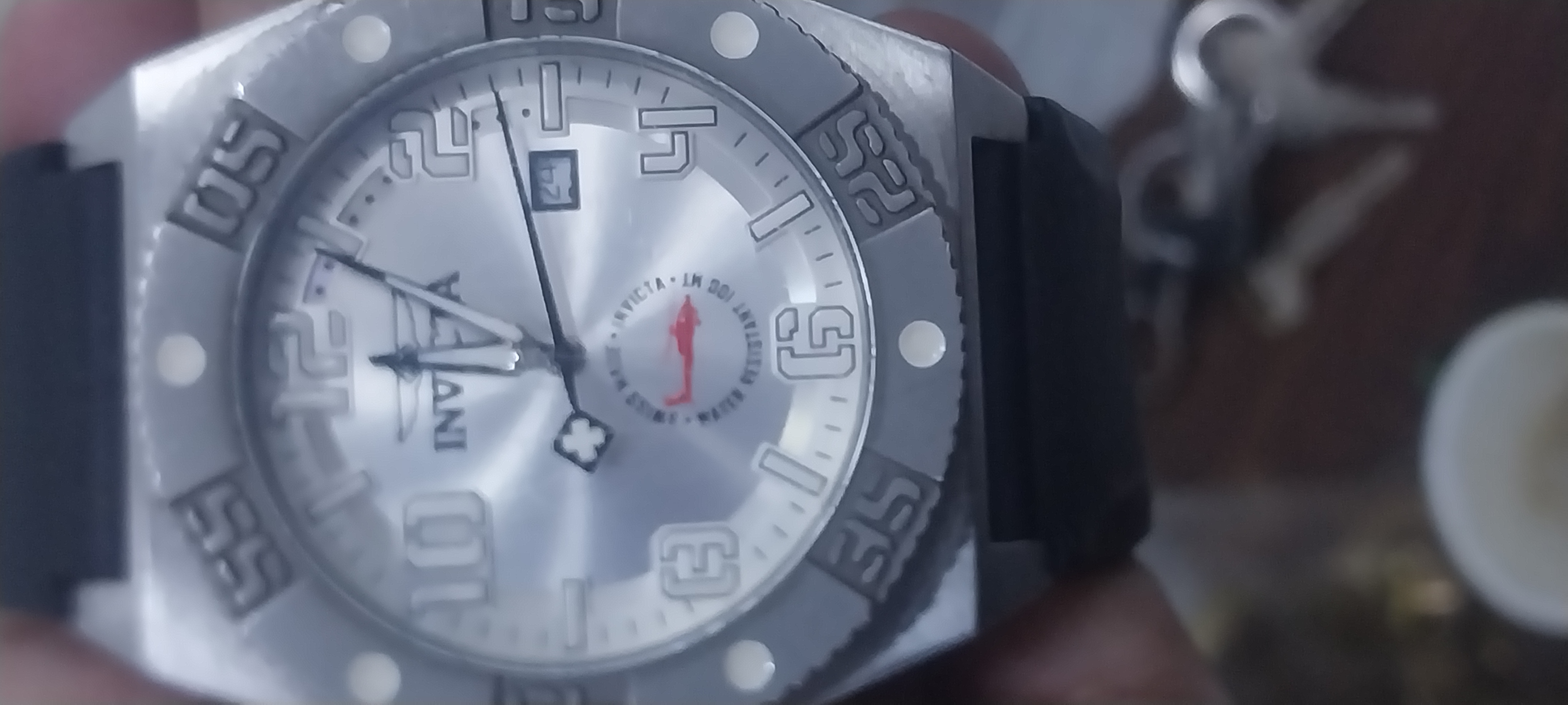 Invicta side view